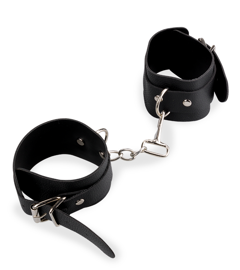 8-teiliges BDSM-Set aus Kunstleder mit Nieten