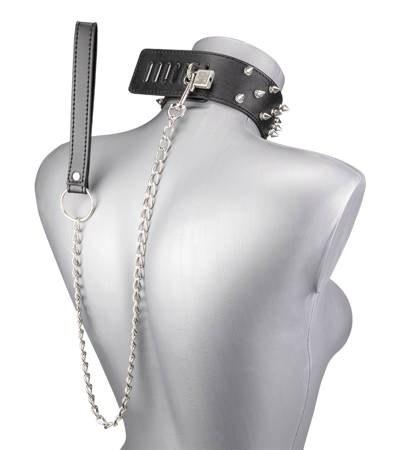 BDSM-Halsmanschette mit Nieten