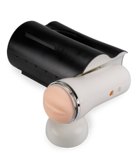 Laden Sie das Bild in den Galerie-Viewer, Freihand-Masturbator mit Vagina The Milkmaid