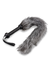 Laden Sie das Bild in den Galerie-Viewer, Fuchsschwanz-Peitsche