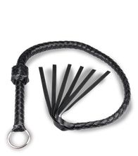 Laden Sie das Bild in den Galerie-Viewer, Geflochtene BDSM-Peitsche 105 cm