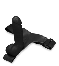 Laden Sie das Bild in den Galerie-Viewer, Großer Strapon-Dildo mit O-Ring