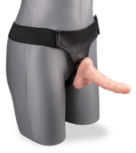 Laden Sie das Bild in den Galerie-Viewer, Hautfarbener Umschnalldildo mit O-Ring-Gurt