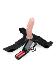 Laden Sie das Bild in den Galerie-Viewer, Hohler hautfarbener Umschnall-Vibrator Sascha