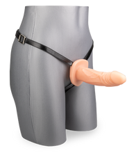 Laden Sie das Bild in den Galerie-Viewer, Hohler Naturdildo zum Umschnallen