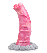 Laden Sie das Bild in den Galerie-Viewer, Pferdedildo mit Saugnapf Paso Fino