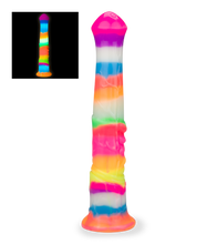 Laden Sie das Bild in den Galerie-Viewer, Phosphoreszierender Dildo mit Saugnapf Pferd