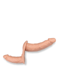 Laden Sie das Bild in den Galerie-Viewer, Realistischer Doppel-Umschnalldildo Union