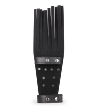 Laden Sie das Bild in den Galerie-Viewer, Riemen-Handschuh aus Kunstleder mit Stacheln